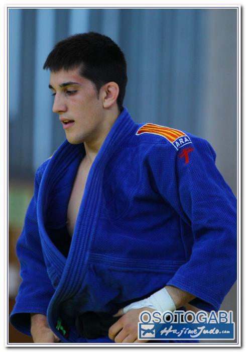 CEU2011 200020